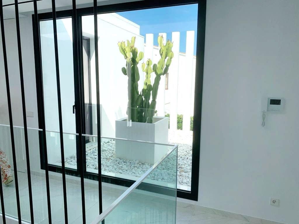 4 slaapkamer Villa te koop in Denia met zwembad garage - € 3.000.000 (Ref: 9072170)