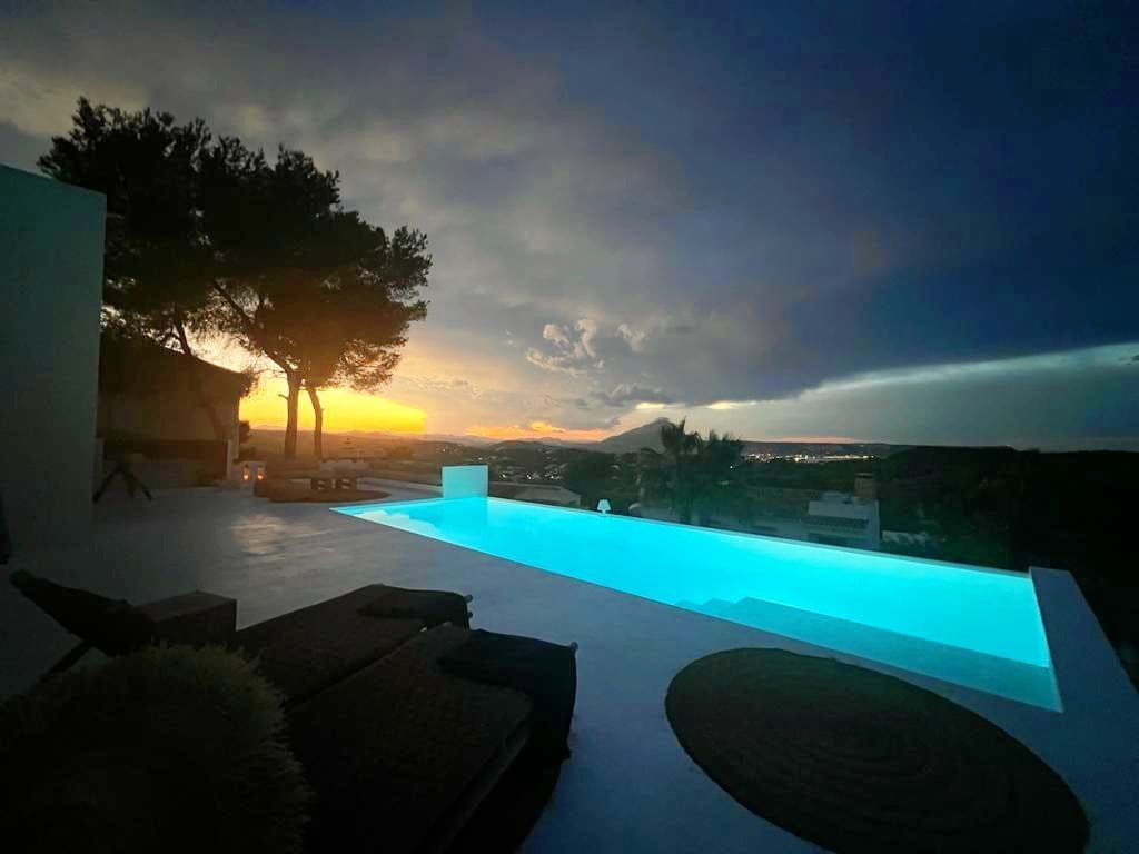 4 slaapkamer Villa te koop in Javea / Xabia met zwembad garage - € 1.395.000 (Ref: 9076092)