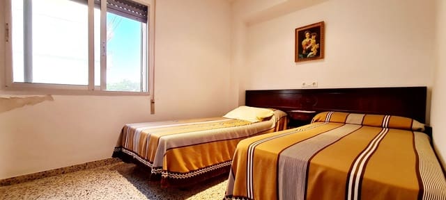 3 bedroom Apartment for sale in Bellreguard with garage - € 149,000 (Ref: 9104259)