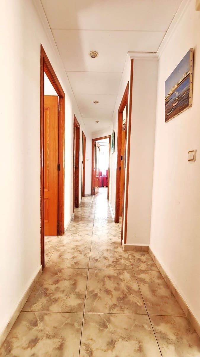 3 chambre Appartement à vendre à Piles - 140 000 € (Ref: 9104260)