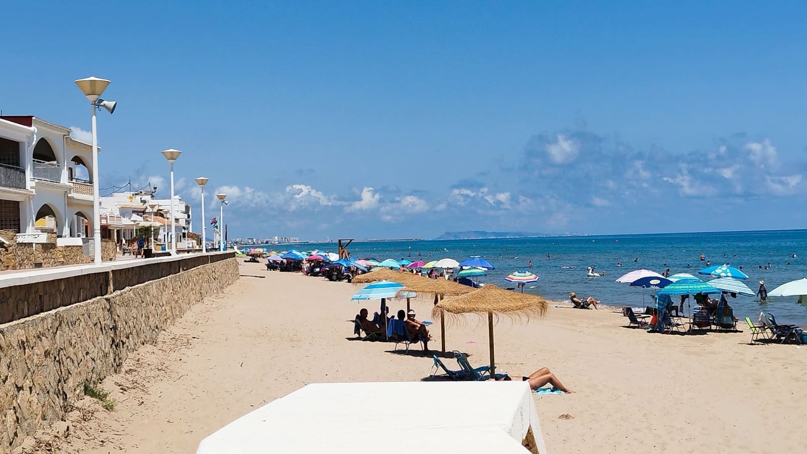 3 chambre Appartement à vendre à Piles - 140 000 € (Ref: 9104260)