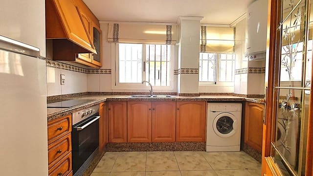 3 bedroom Apartment for sale in Piles - € 140,000 (Ref: 9104260)