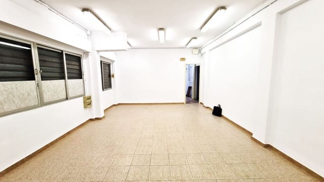 3 slaapkamer Commercieel te koop in Miramar - € 320.000 (Ref: 9126505)