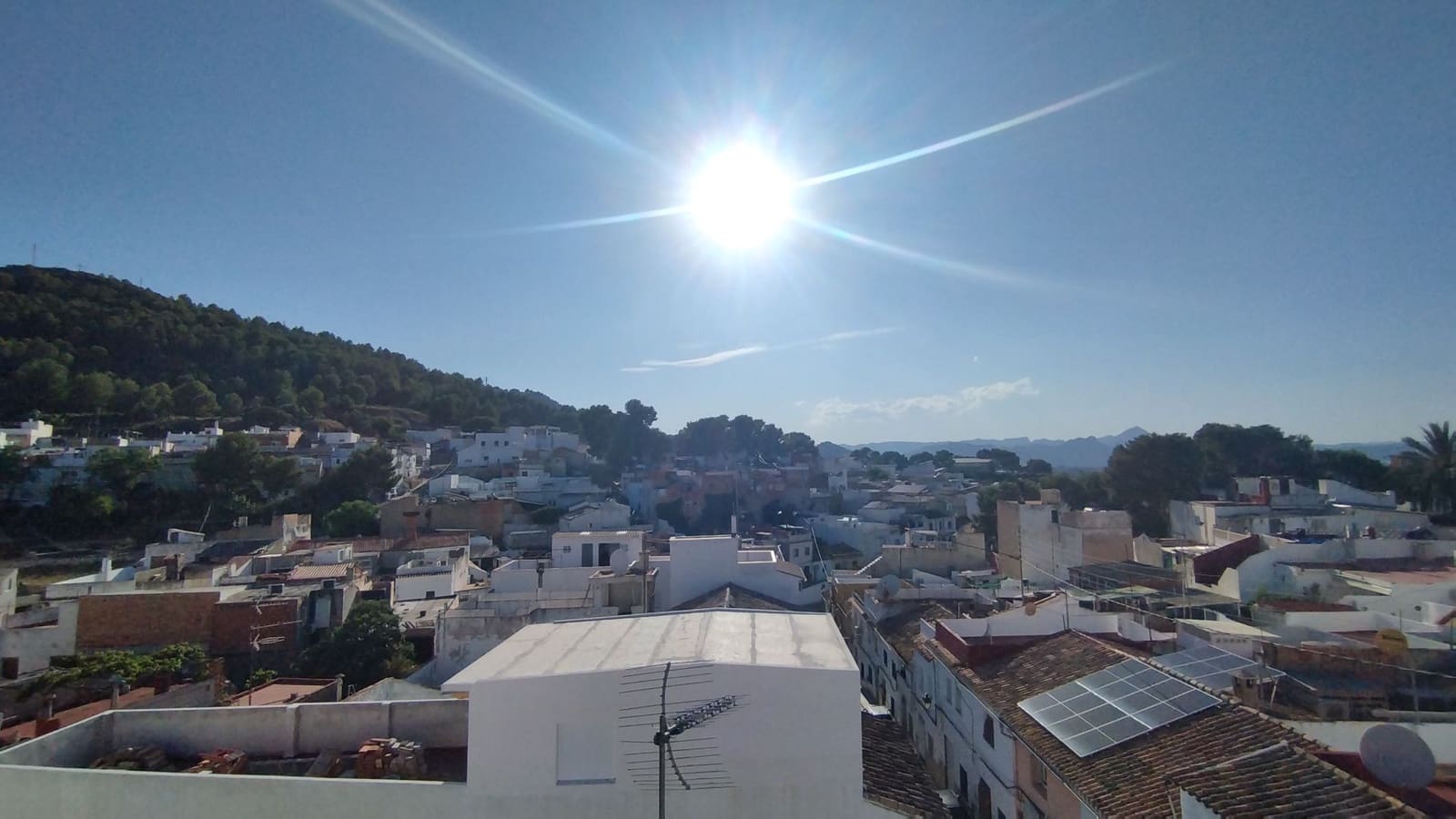 6 soverom Hus til salgs i Oliva med garasje - € 260 000 (Ref: 9130667)