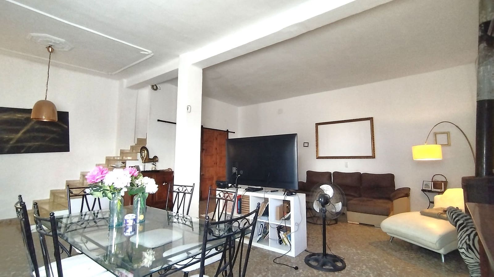 6 soverom Hus til salgs i Oliva med garasje - € 260 000 (Ref: 9130667)