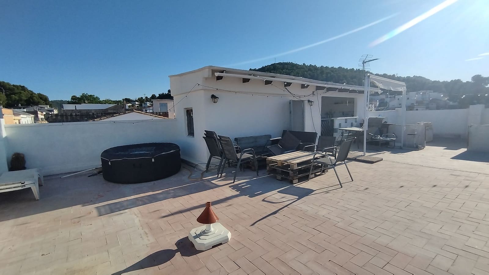 6 soverom Hus til salgs i Oliva med garasje - € 260 000 (Ref: 9130667)