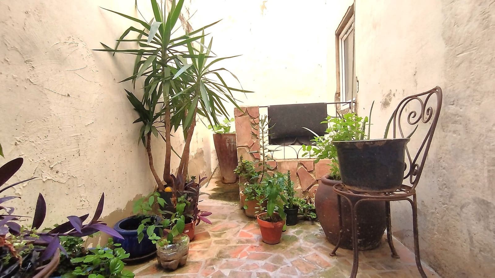 6 soverom Hus til salgs i Oliva med garasje - € 260 000 (Ref: 9130667)