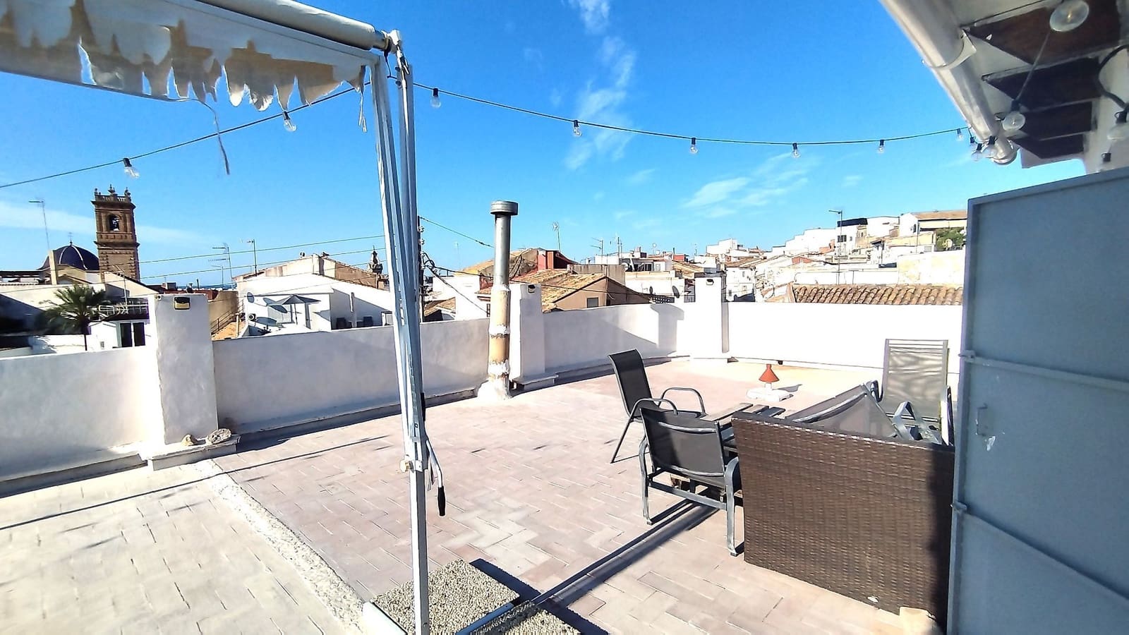 6 soverom Hus til salgs i Oliva med garasje - € 260 000 (Ref: 9130667)