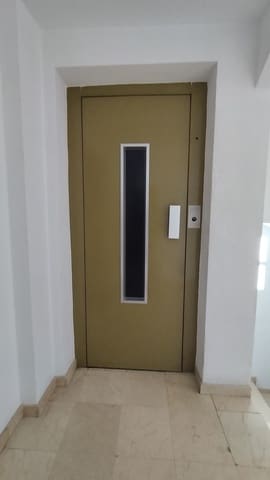 4 chambre Appartement à vendre à Oliva Pueblo, Oliva - 135 000 € (Ref: 9154731)