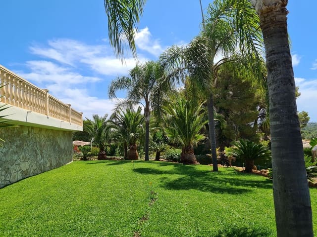 4 bedroom Villa for sale in Javea / Xàbia with pool garage - € 1,300,000 (Ref: 9195254)