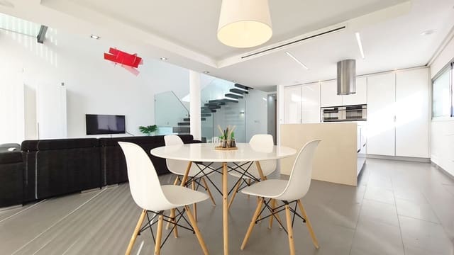 3 bedroom Villa for sale in Bellreguard with garage - € 300,000 (Ref: 9208069)