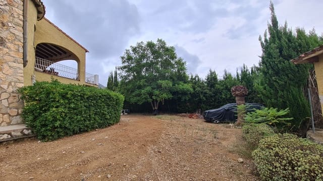 8 soveværelse Villa til salg i Alcalalí / Alcanalí med garage - € 450.000 (Ref: 9254682)
