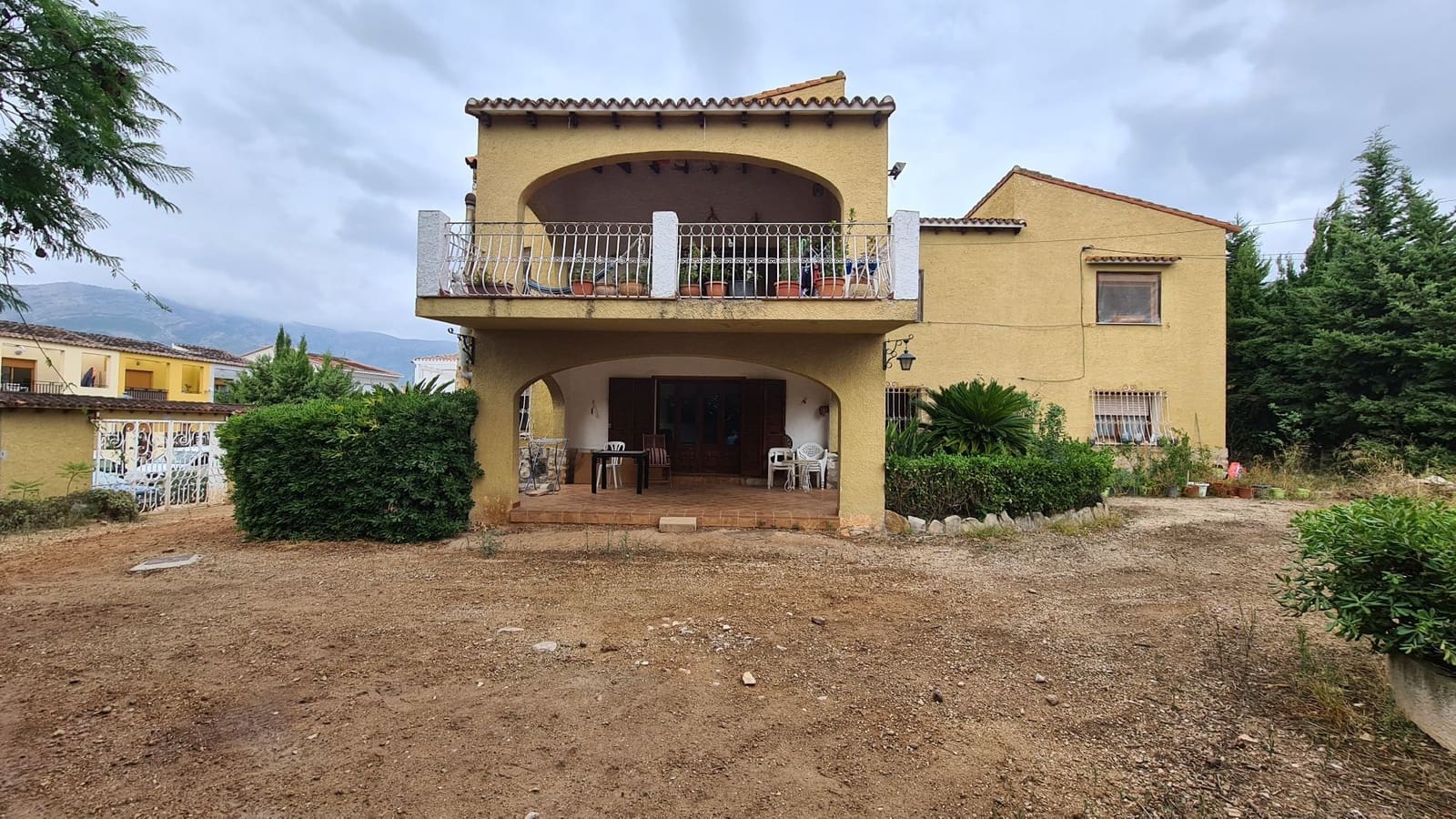 8 slaapkamer Villa te koop in Alcalali / Alcanali met garage - € 450.000 (Ref: 9254682)