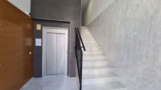 3 bedroom Penthouse for sale in Gandia with garage - € 315,000 (Ref: 9294160)