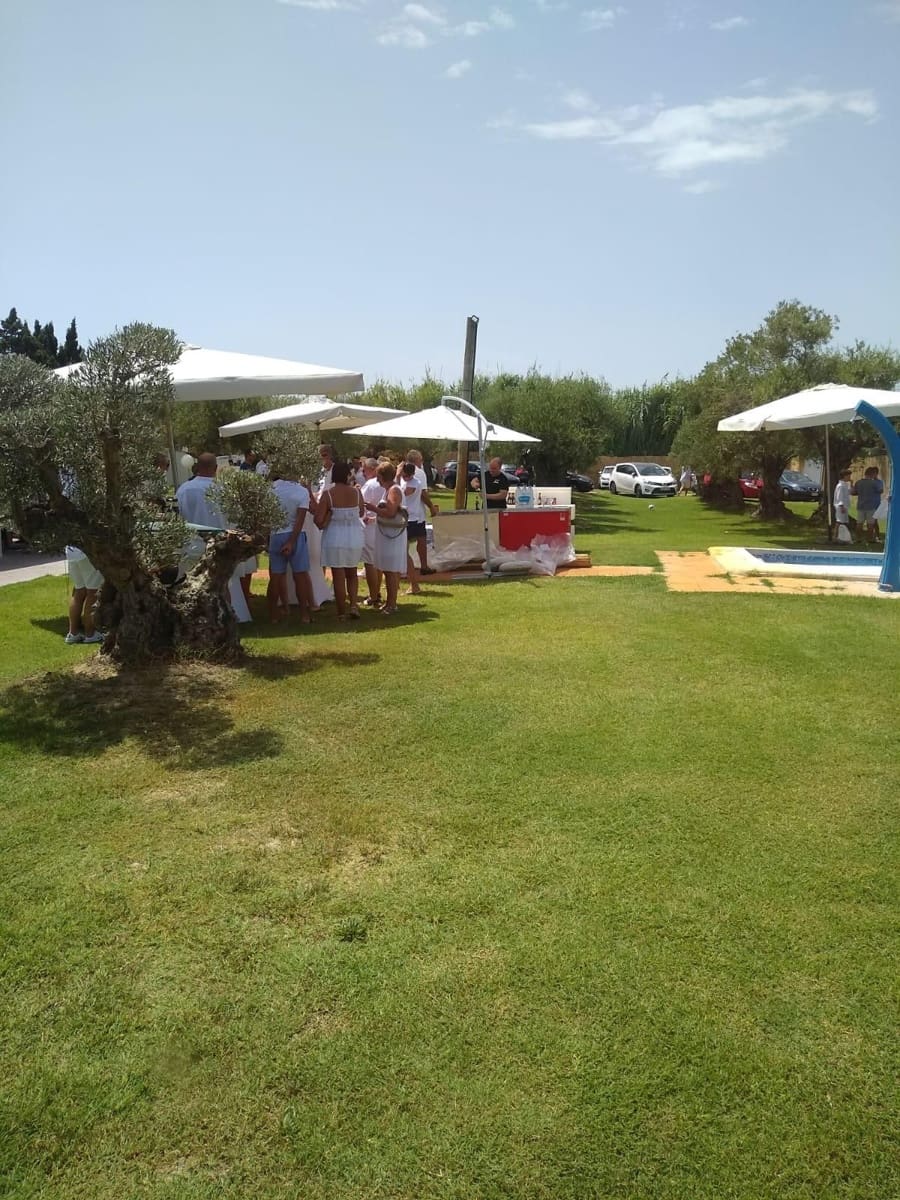 12 camera da letto Commerciale in vendita in Oliva Nova con piscina garage - 3.000.000 € (Rif: 9330082)