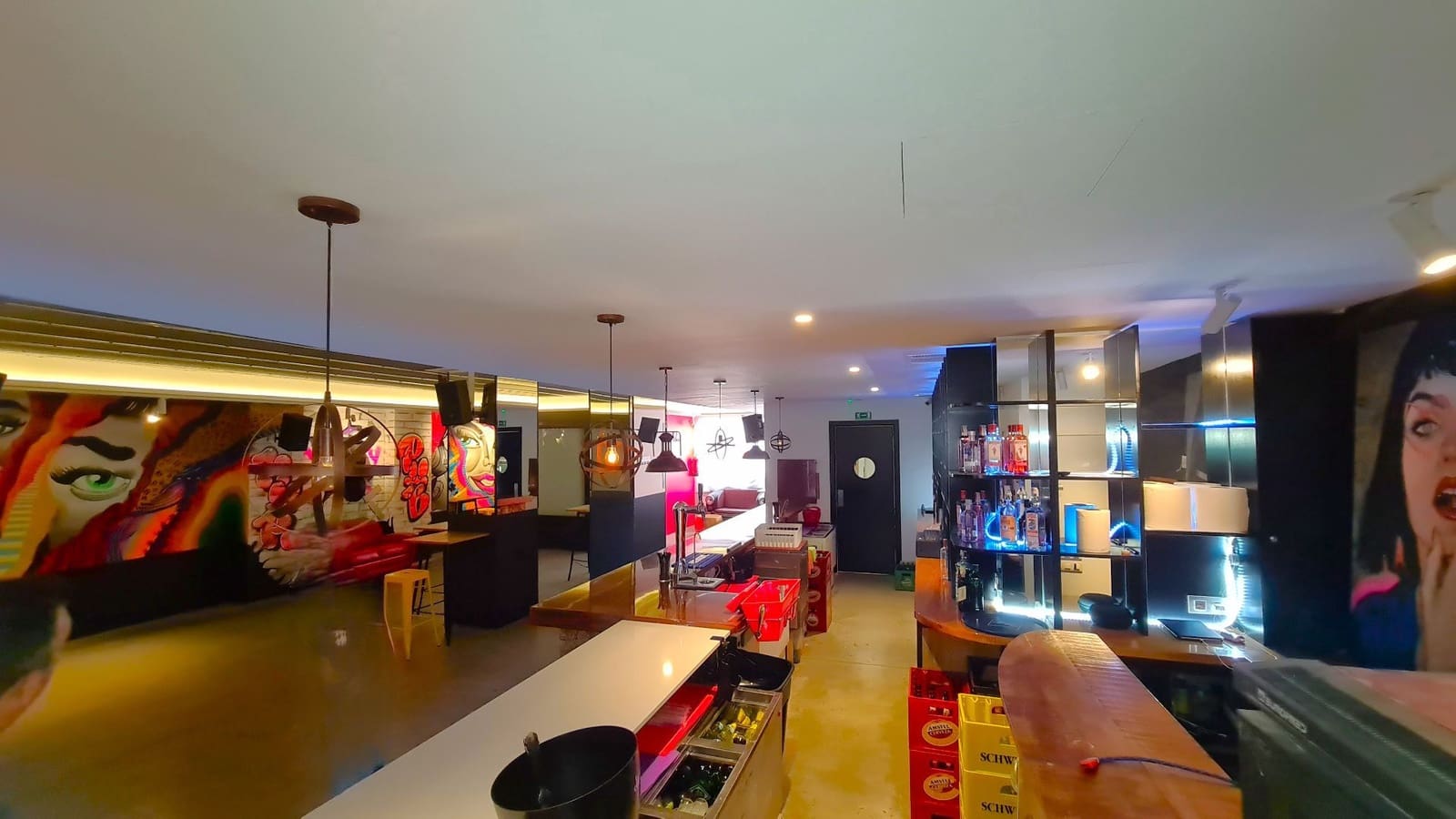 Commercial for sale in Oliva - € 390,000 (Ref: 9334358)