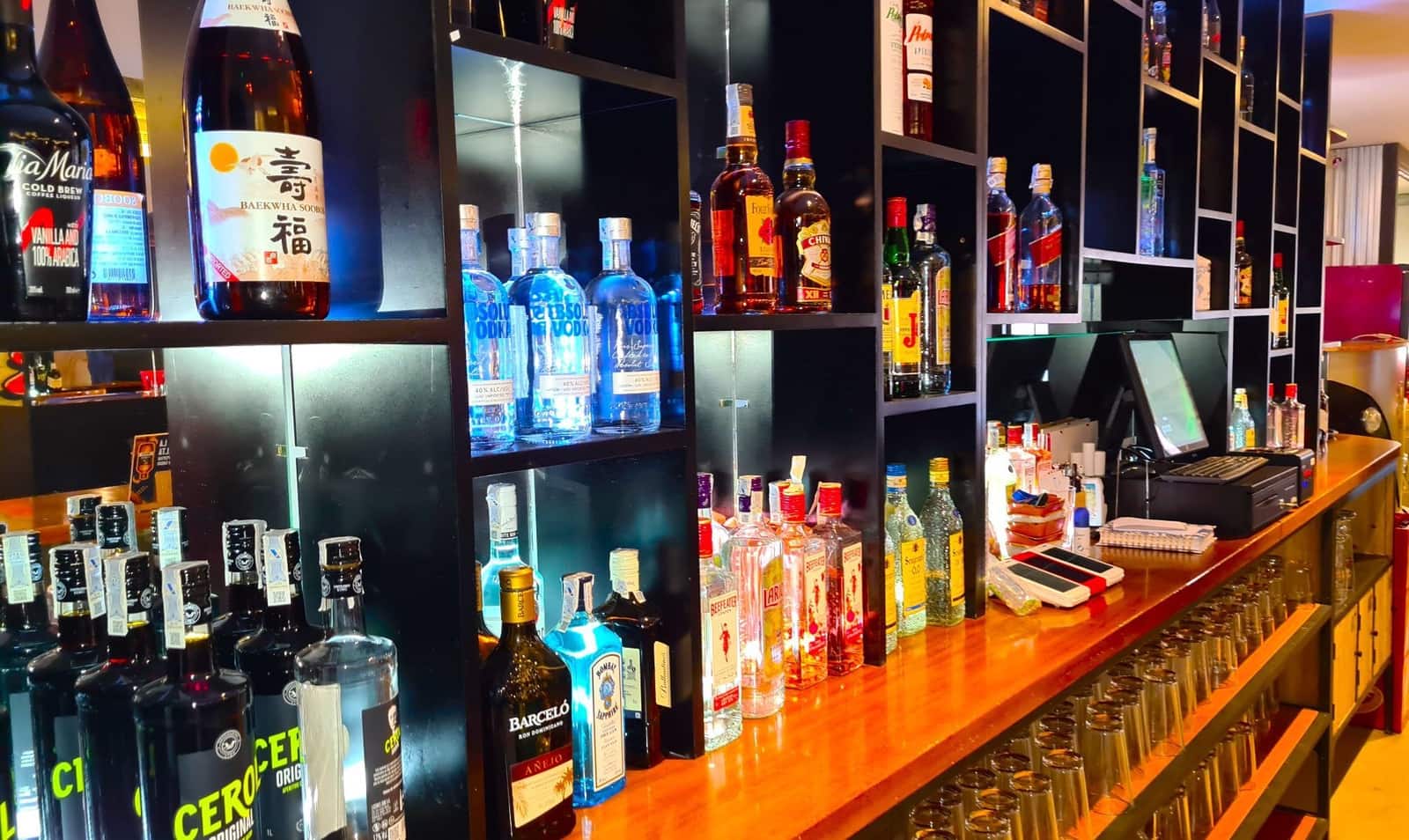 Commercial for sale in Oliva - € 390,000 (Ref: 9334358)