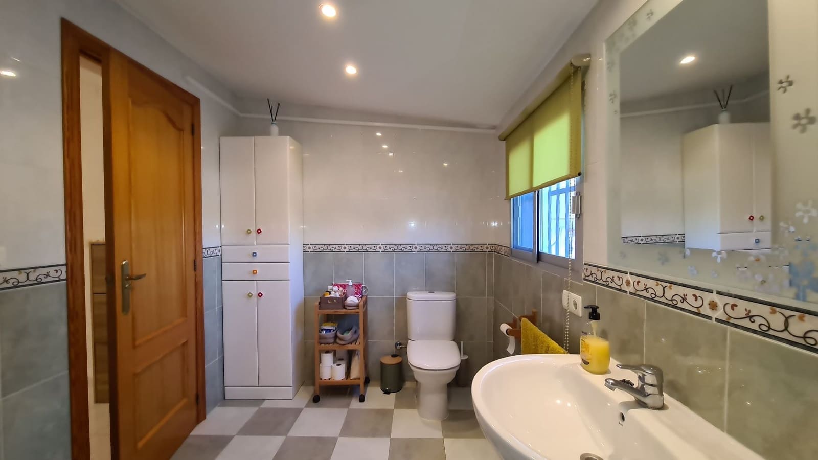 5 soveværelse Villa til salg i Benicolet med swimmingpool garage - € 225.000 (Ref: 9356642)