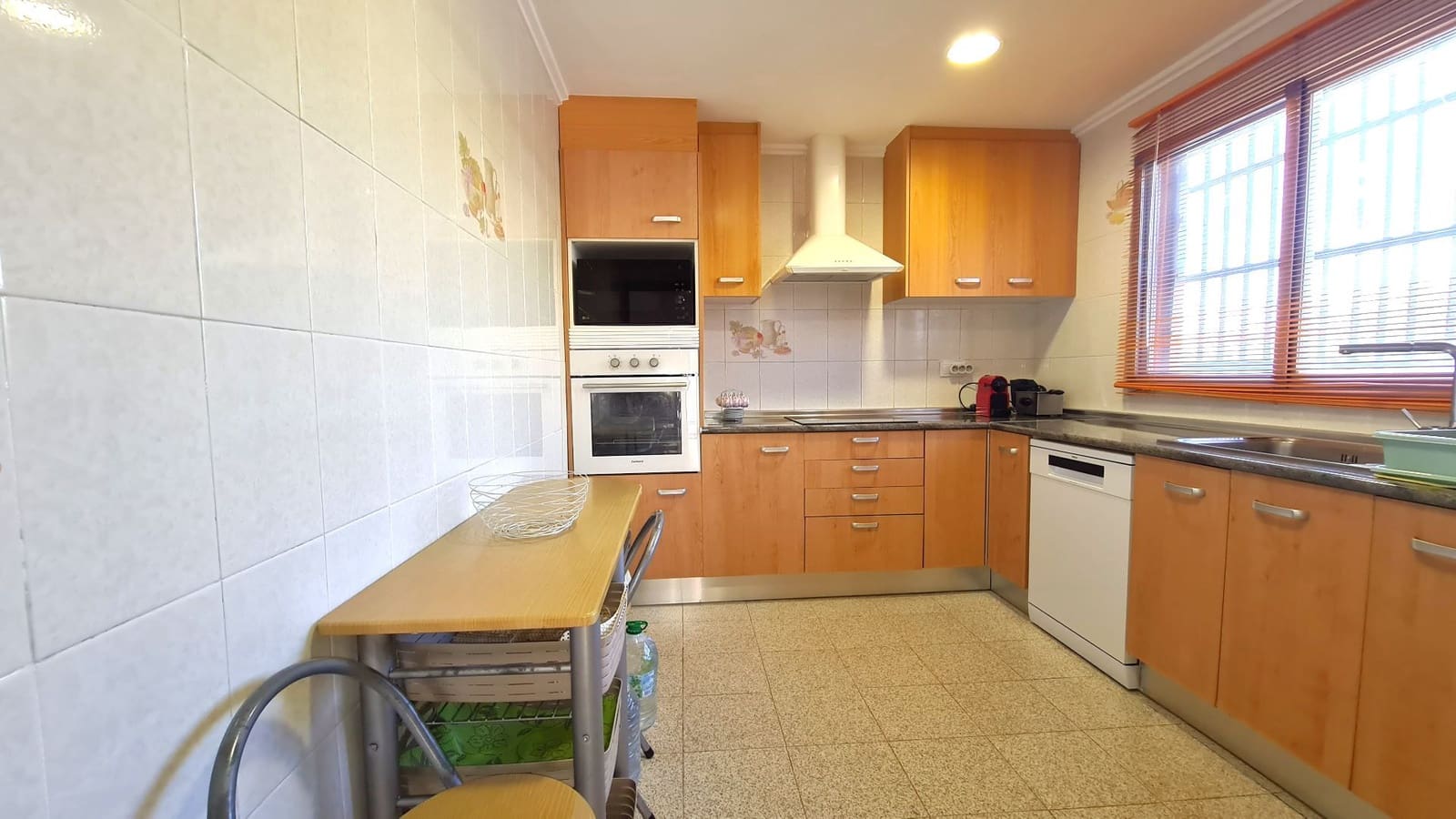 5 soveværelse Villa til salg i Benicolet med swimmingpool garage - € 225.000 (Ref: 9356642)