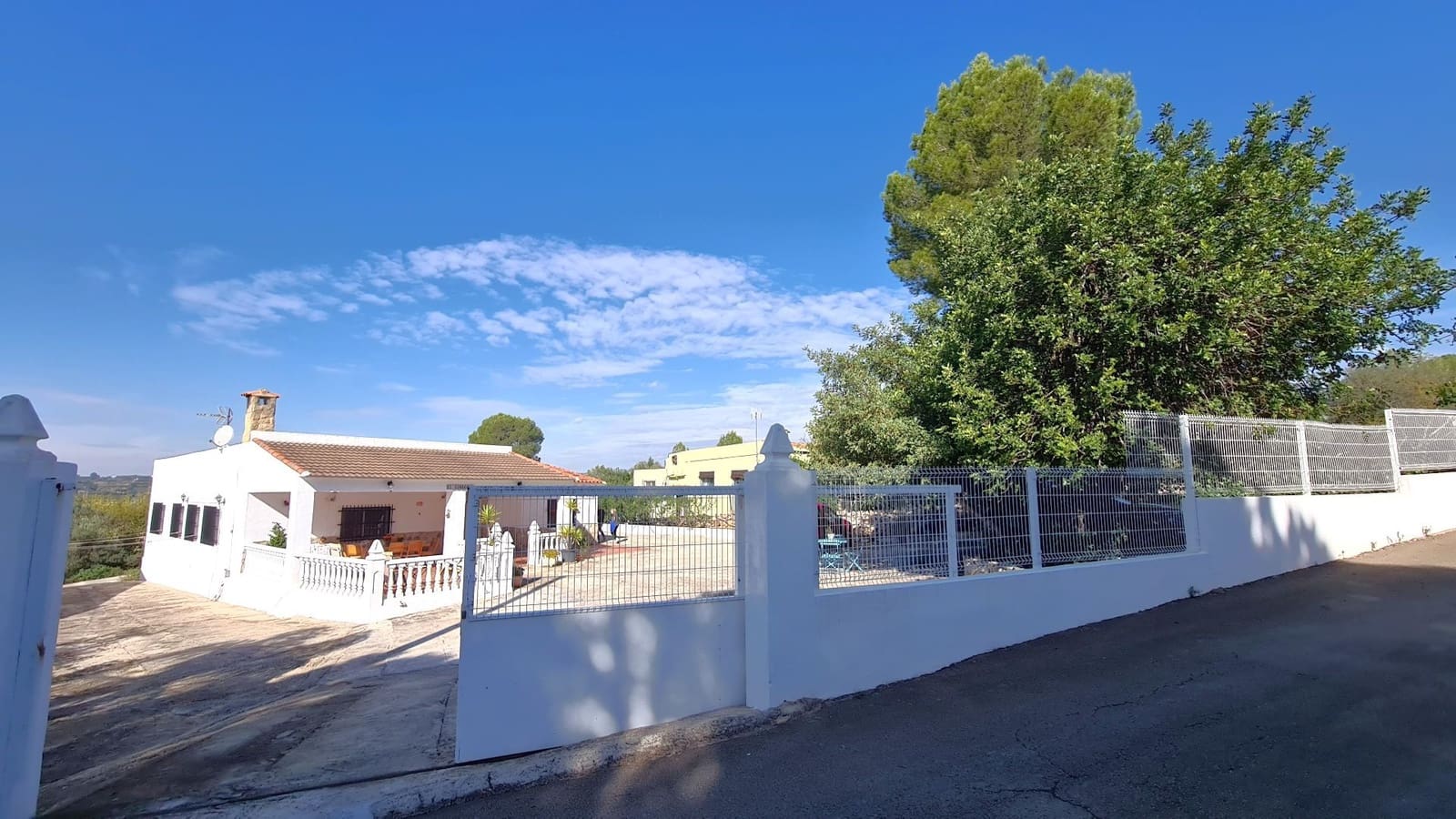 5 soveværelse Villa til salg i Benicolet med swimmingpool garage - € 225.000 (Ref: 9356642)