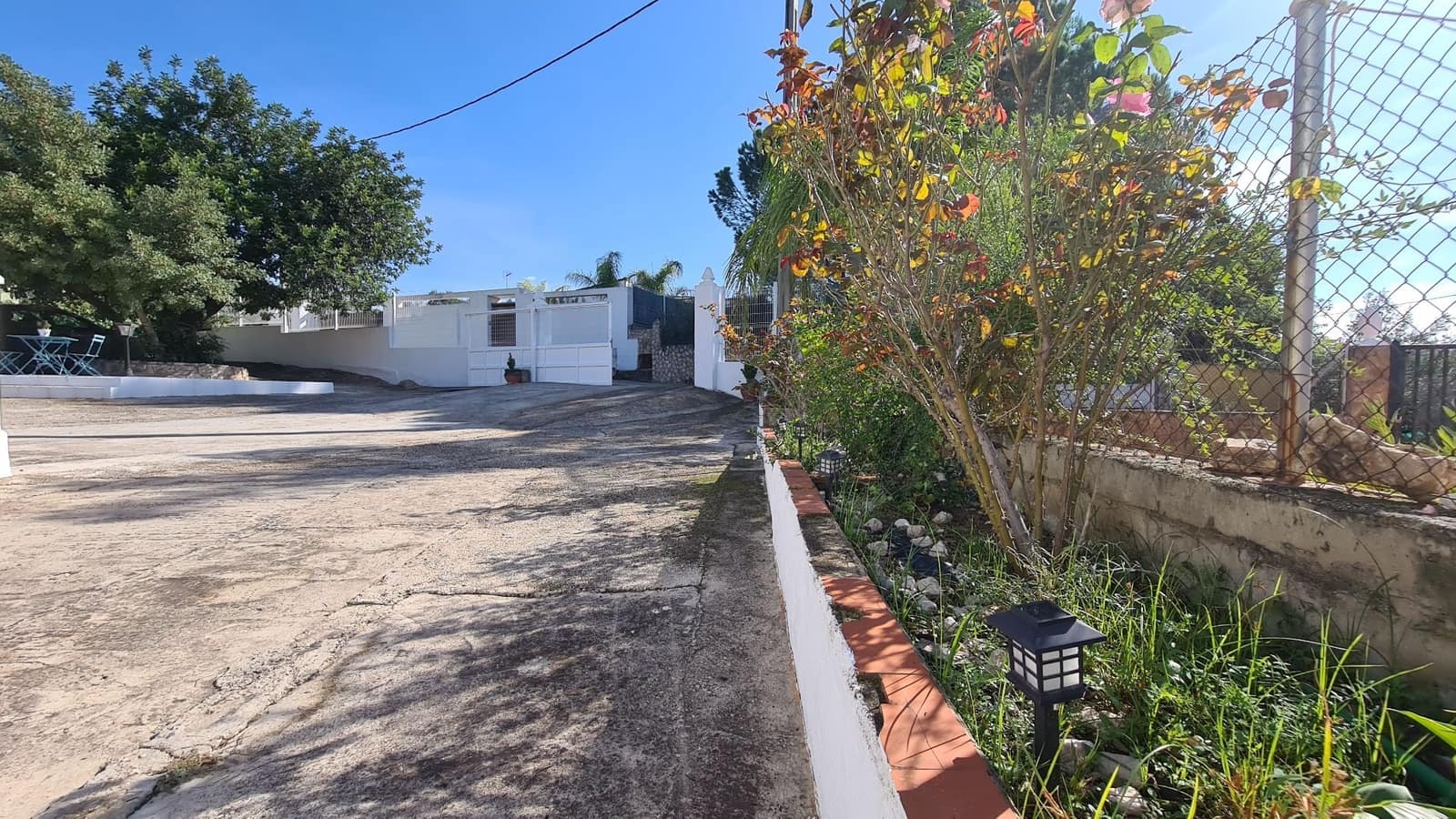 5 soveværelse Villa til salg i Benicolet med swimmingpool garage - € 225.000 (Ref: 9356642)