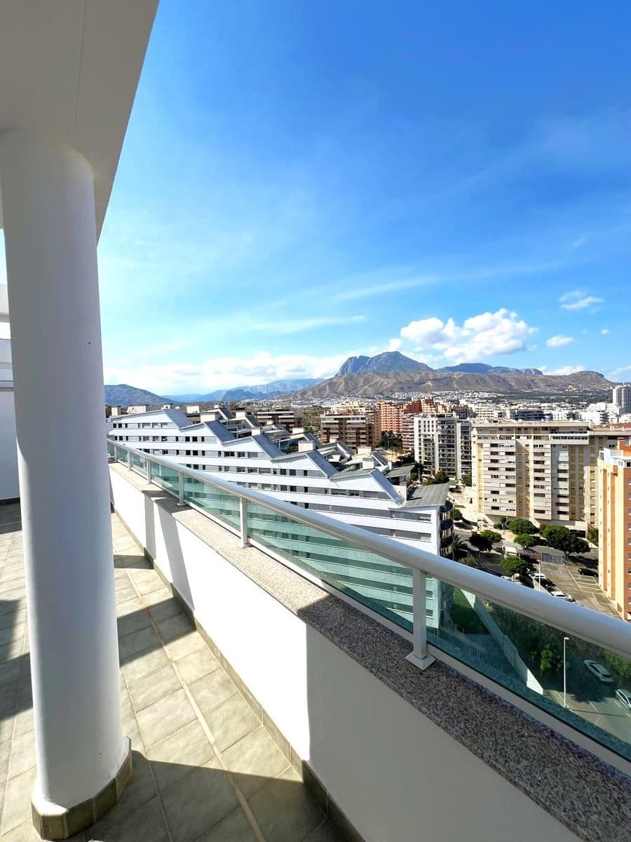 3 soveværelse Penthouse til salg i La Villajoyosa / Vila Joiosa med swimmingpool garage - € 450.000 (Ref: 9387396)