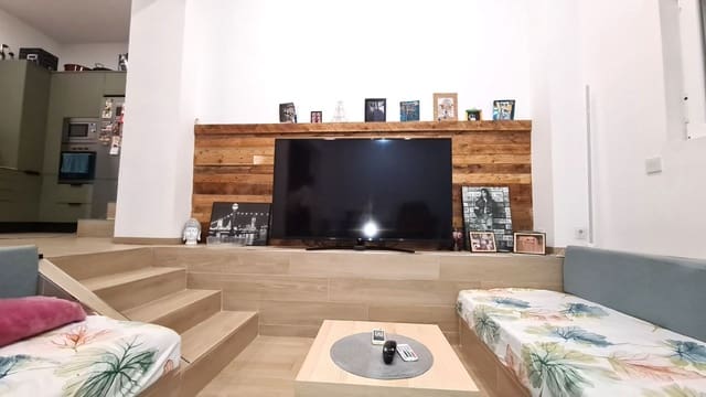 4 slaapkamer Huis te koop in Oliva Pueblo, Oliva met garage - € 220.000 (Ref: 9424264)