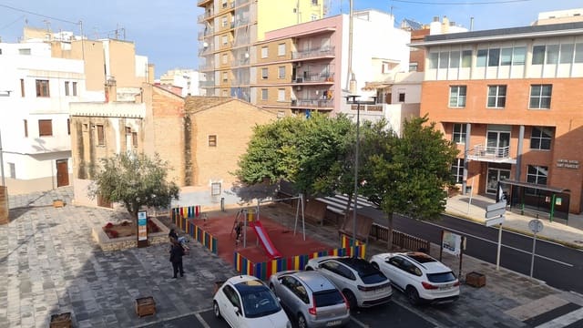 3 camera da letto Appartamento da affittare in Oliva - 600 € (Rif: 9470881)