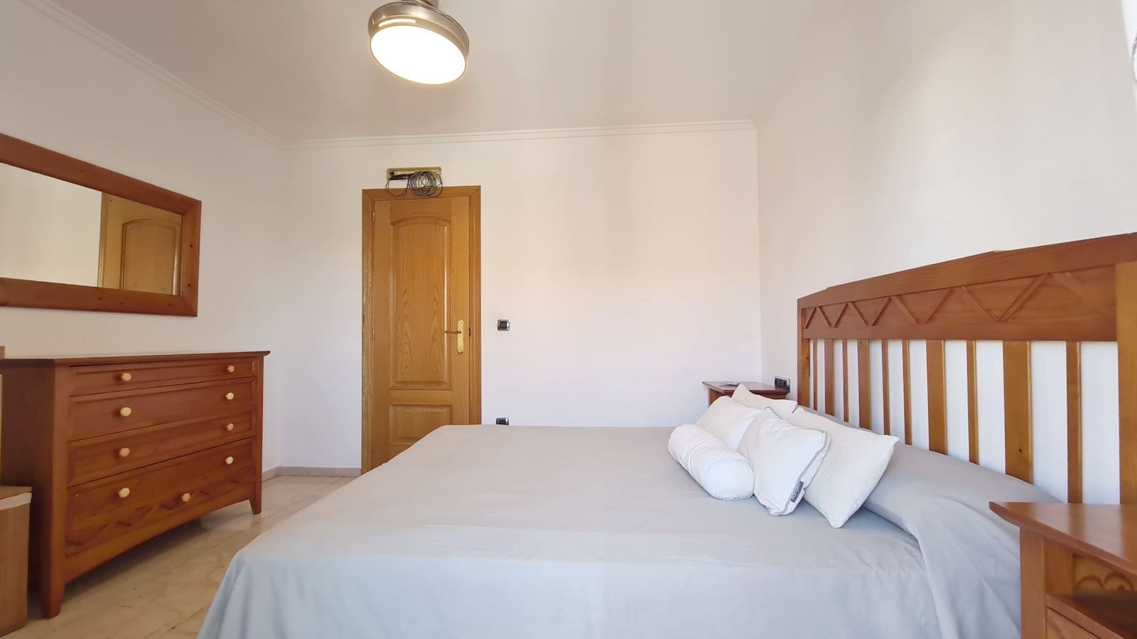 3 sovrum Lägenhet att hyra i Oliva med garage - 820 € (Ref: 9474736)