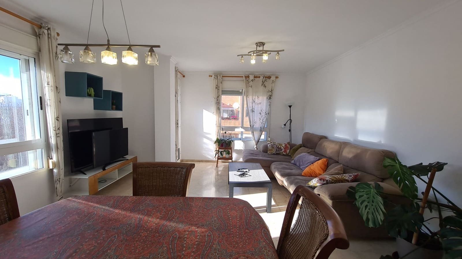 3 sovrum Lägenhet att hyra i Oliva med garage - 820 € (Ref: 9474736)