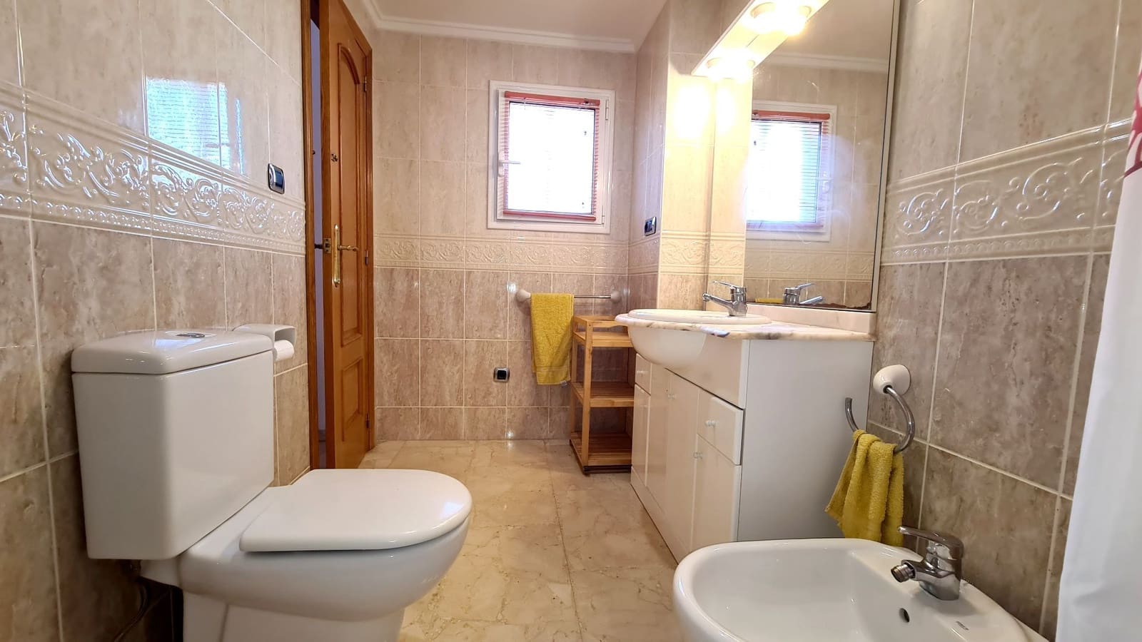 3 sovrum Lägenhet att hyra i Oliva med garage - 820 € (Ref: 9474736)