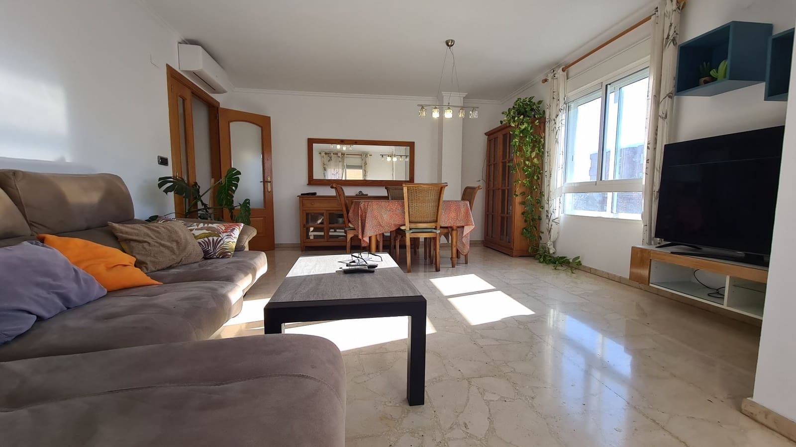 3 sovrum Lägenhet att hyra i Oliva med garage - 820 € (Ref: 9474736)