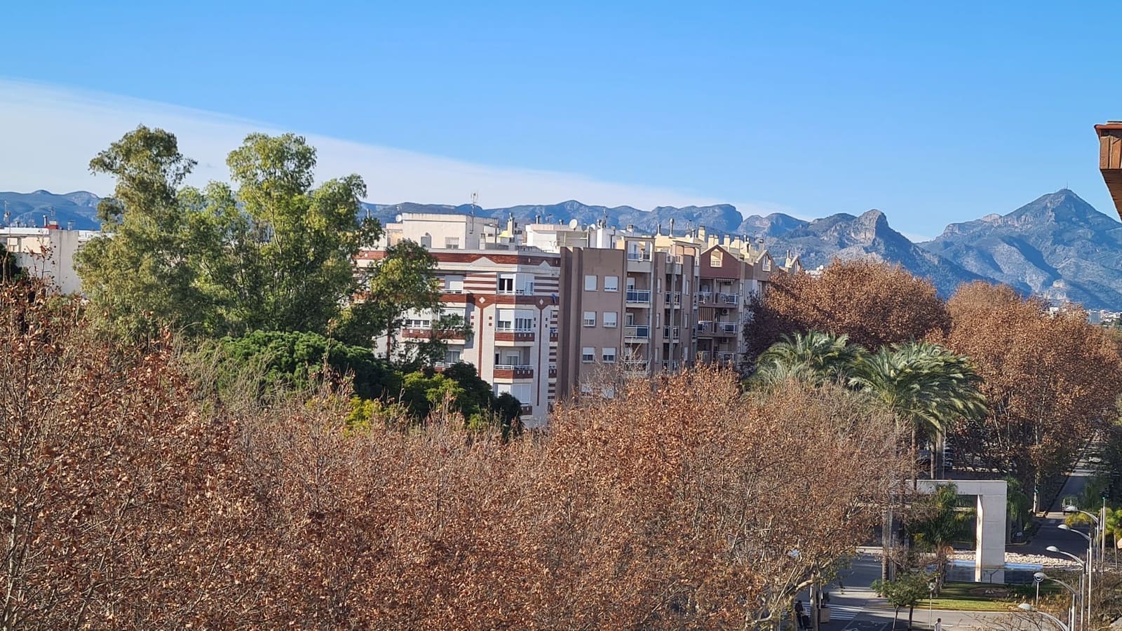 3 sovrum Lägenhet att hyra i Oliva med garage - 820 € (Ref: 9474736)