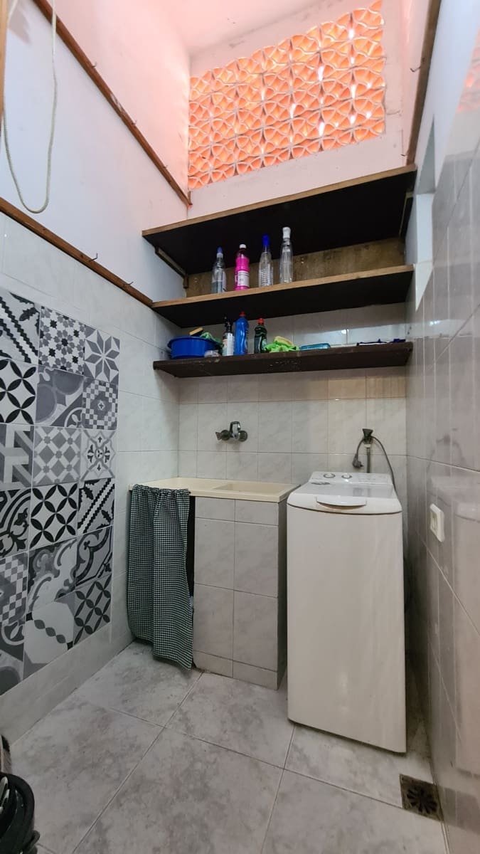 3 bedroom Apartment for rent in Oliva - € 950 (Ref: 9503819)