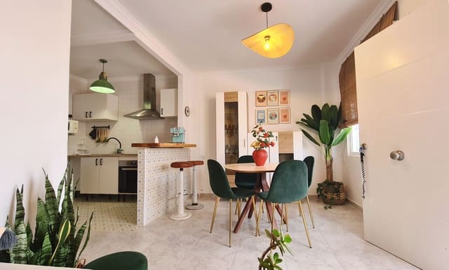 3 sovrum Lägenhet att hyra i Oliva Playa, Oliva - 950 € (Ref: 9503819)