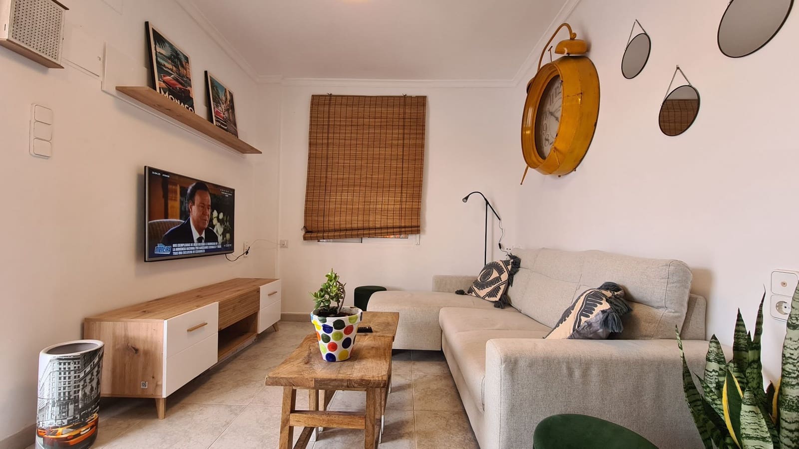 3 bedroom Apartment for rent in Oliva - € 950 (Ref: 9503819)