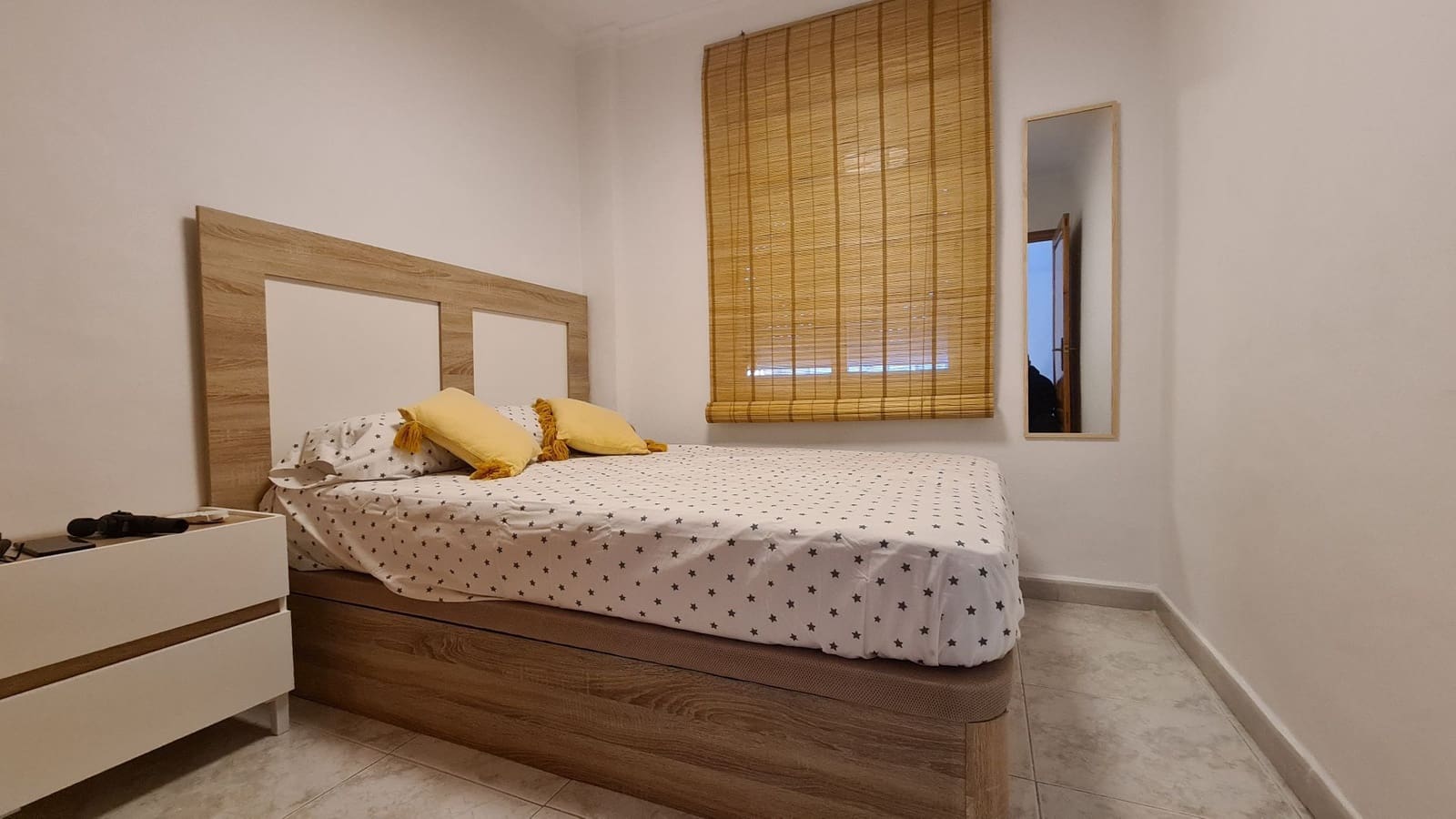 3 bedroom Apartment for rent in Oliva - € 950 (Ref: 9503819)