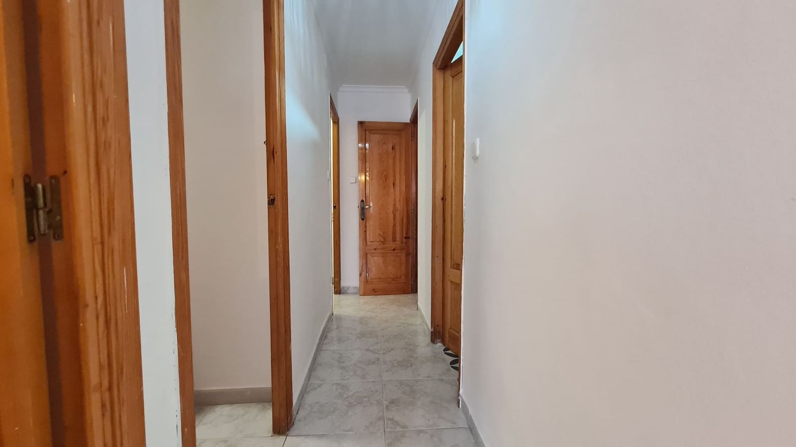 3 bedroom Apartment for rent in Oliva - € 950 (Ref: 9503819)