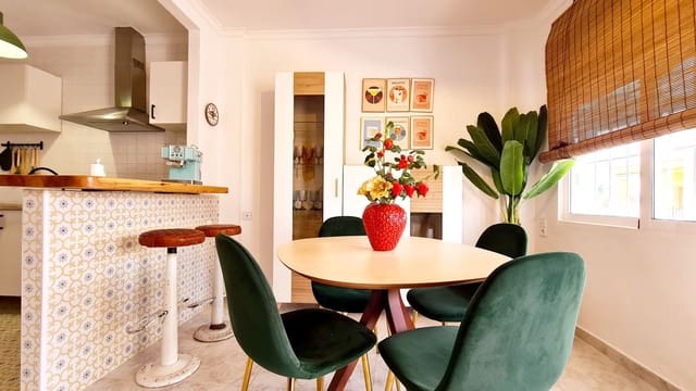 3 sovrum Lägenhet att hyra i Oliva Playa, Oliva - 950 € (Ref: 9503819)