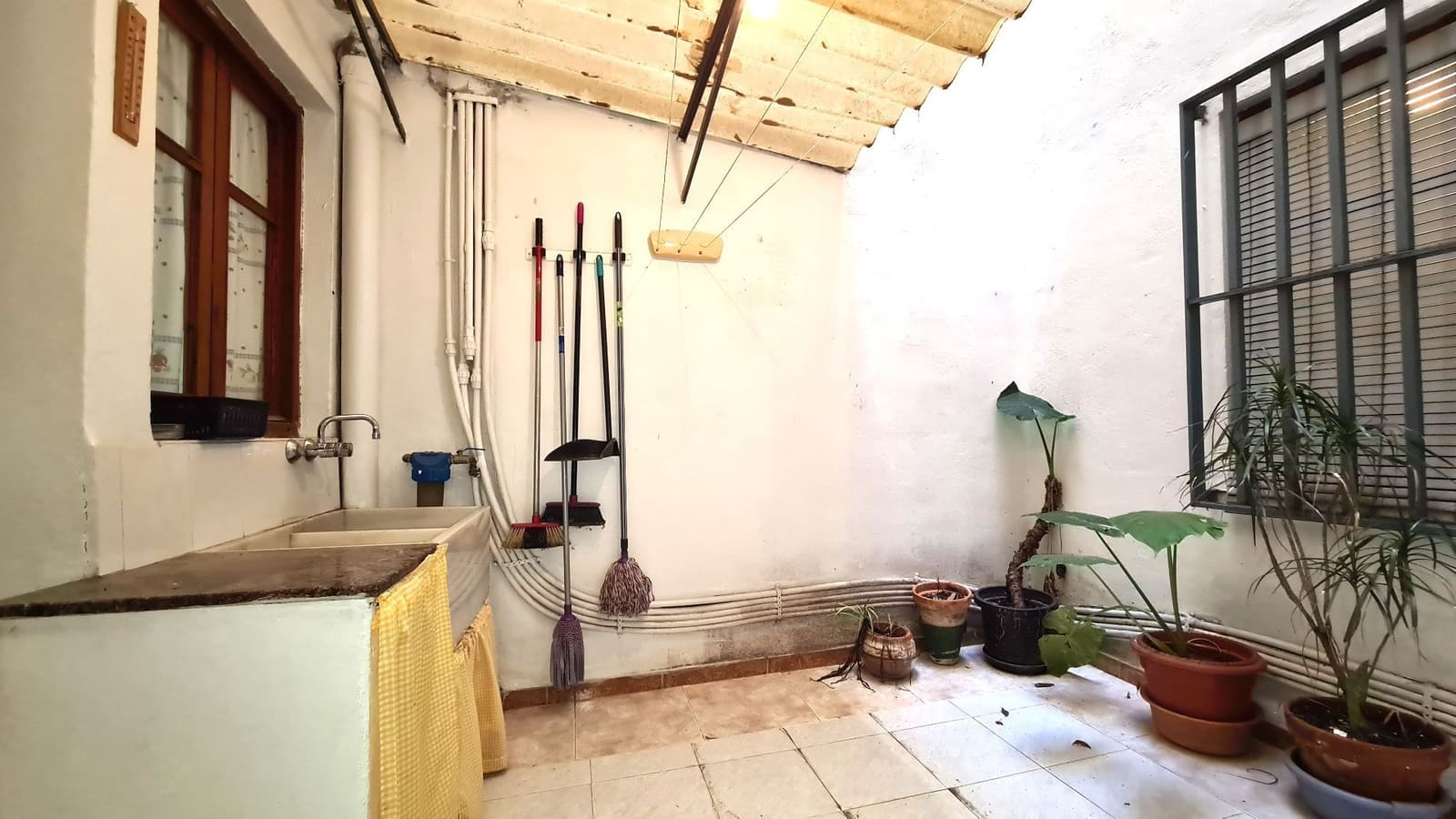 3 bedroom Flat for sale in Oliva - € 140,000 (Ref: 9573940)