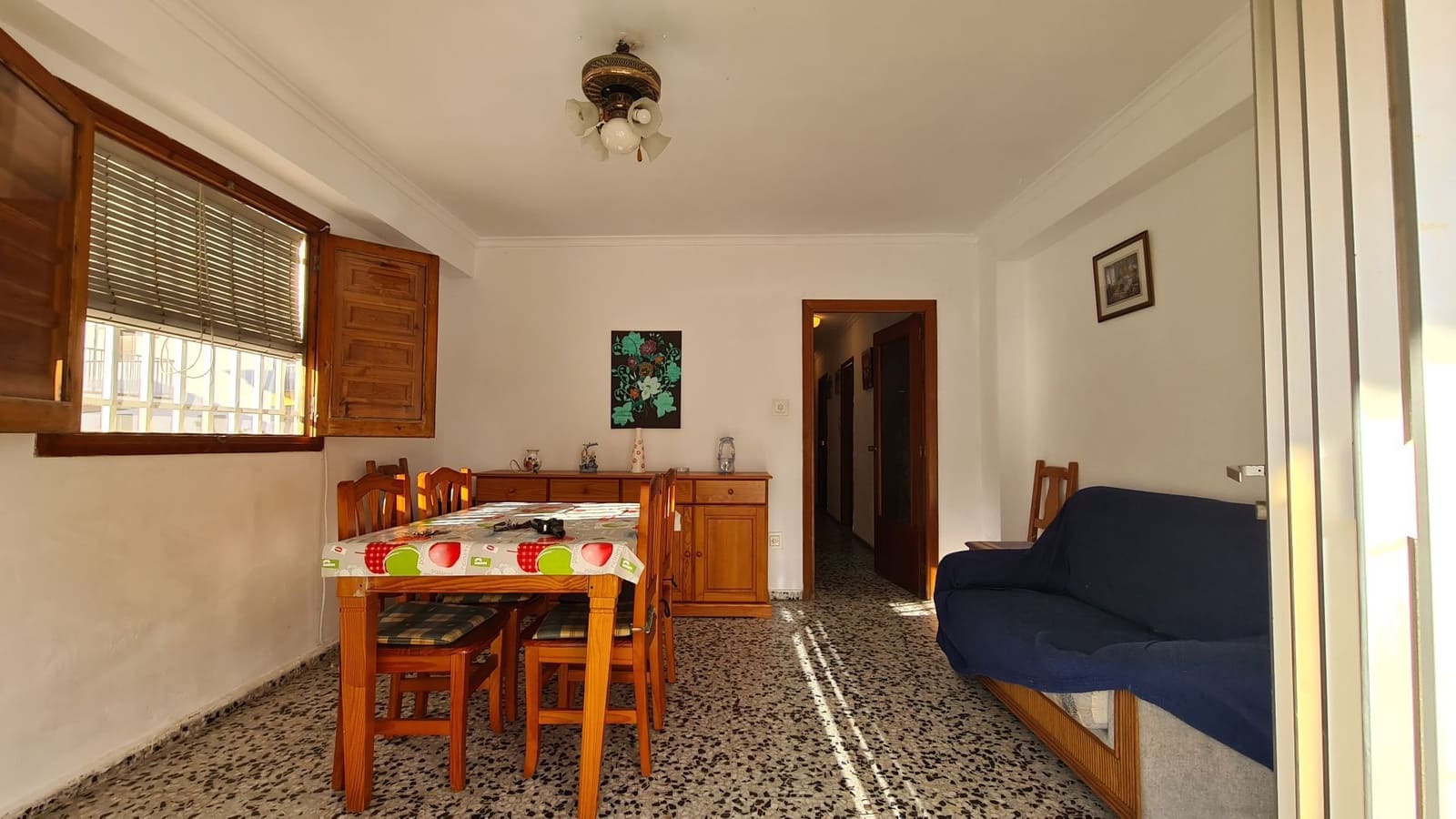 4 sovrum Lägenhet att hyra i Oliva med garage - 850 € (Ref: 9629580)