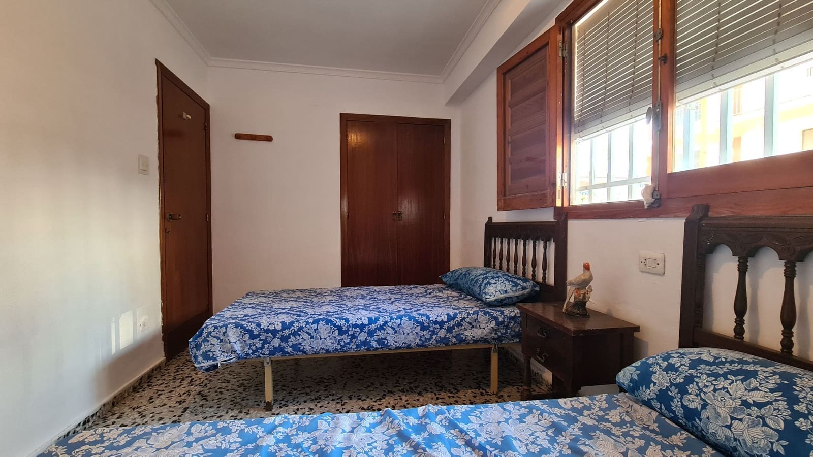 4 sovrum Lägenhet att hyra i Oliva med garage - 850 € (Ref: 9629580)