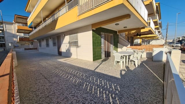 4 sovrum Lägenhet att hyra i Oliva Playa, Oliva med garage - 850 € (Ref: 9629580)