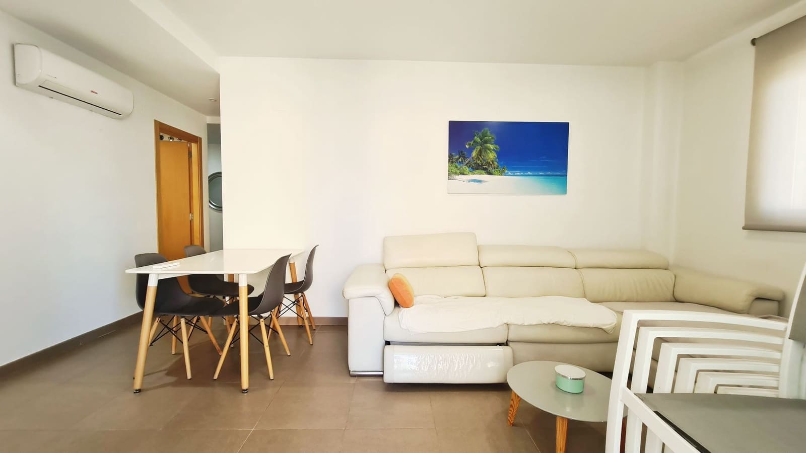 2 Zimmer Apartment zu vermieten in Piles mit Pool Garage - 1.000 € (Ref: 9679424)