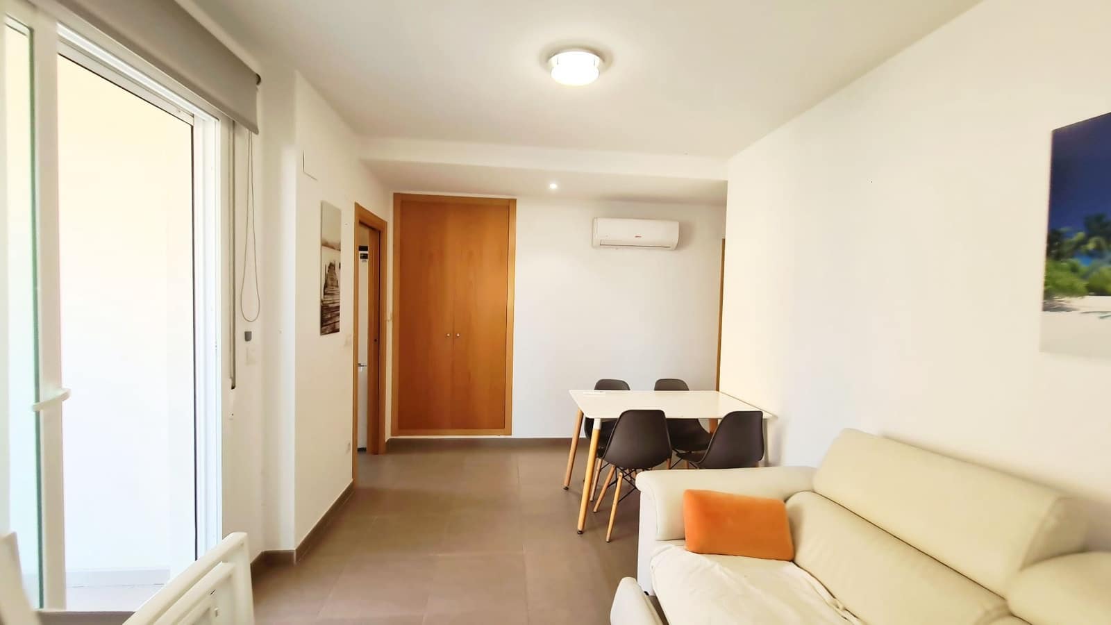 2 Zimmer Apartment zu vermieten in Piles mit Pool Garage - 1.000 € (Ref: 9679424)