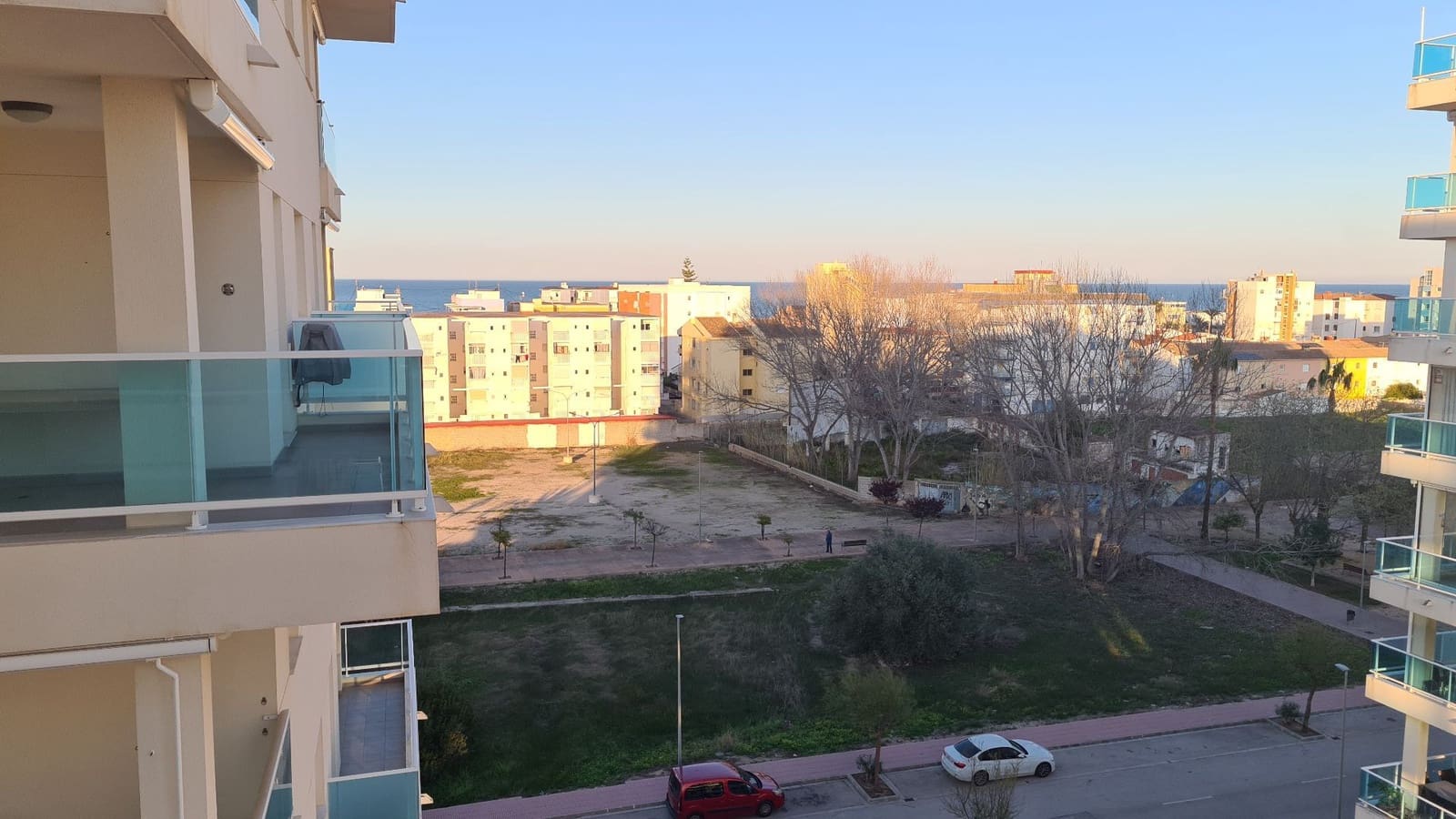 2 Zimmer Apartment zu vermieten in Piles mit Pool Garage - 1.000 € (Ref: 9679424)