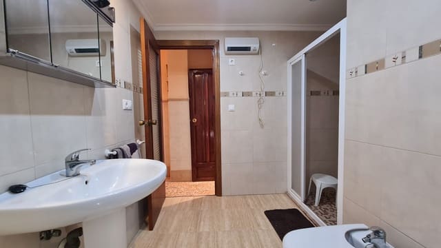 4 camera da letto Casa in vendita in Pego con garage - 148.000 € (Rif: 9679425)