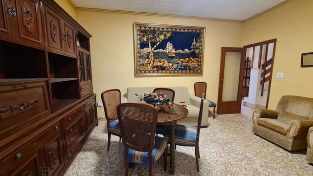 4 camera da letto Casa in vendita in Pego con garage - 148.000 € (Rif: 9679425)