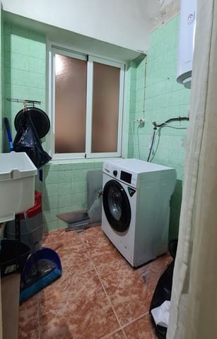 4 makuuhuone Omakotitalo myytävänä paikassa Piles - 110 000 € (Ref: 9682347)