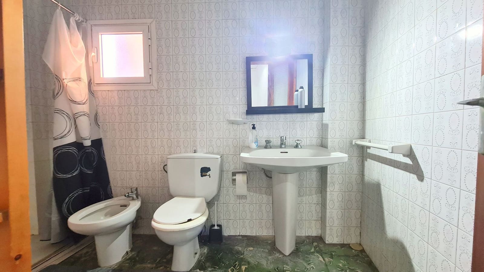 4 makuuhuone Omakotitalo myytävänä paikassa Piles - 110 000 € (Ref: 9682347)